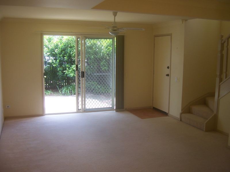 2, 24 Coyne Street, Sherwood QLD 4075