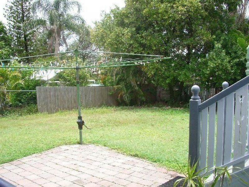 24 Nicholson Street, Greenslopes QLD 4120