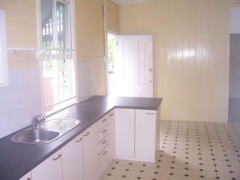 37 Gordon Street, Milton QLD 4064