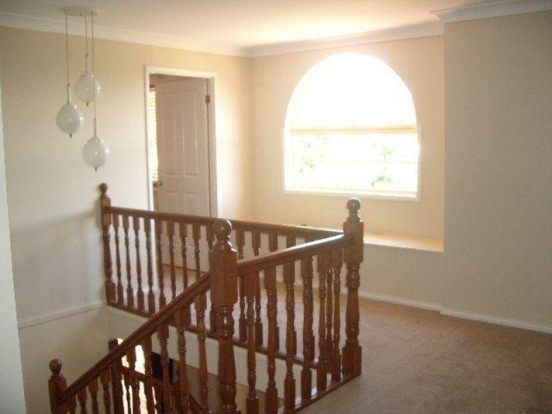 6 Hart Close, Brookfield QLD 4069