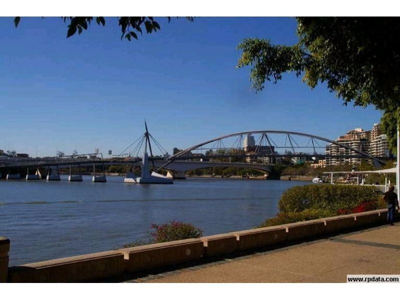 7/8 Catherine Street, Woolloongabba QLD 4102