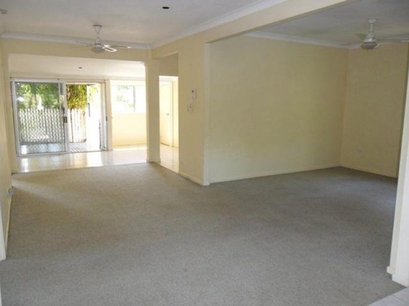 35 Hamilton Road, Wavell Heights QLD 4012