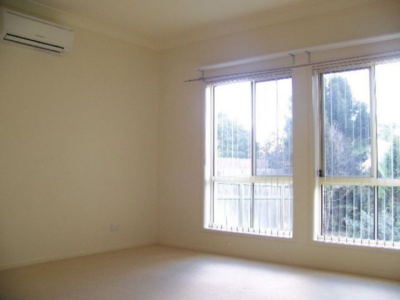 24 Glenwood Place, Moggill QLD 4070