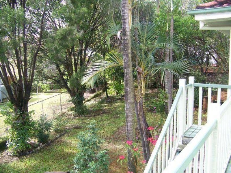 102 Niven Street, Stafford Heights QLD 4053