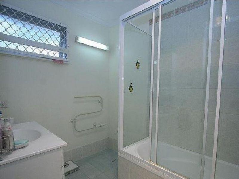 102 Niven Street, Stafford Heights QLD 4053