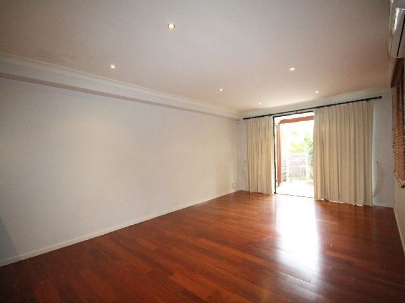 11/16 Park Street, Hawthorne QLD 4171