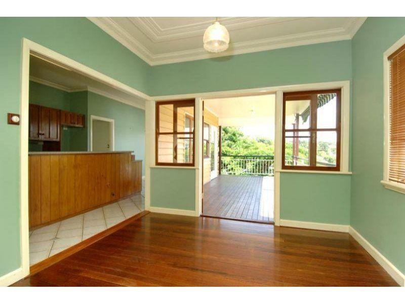 5 Howard Street, Coorparoo QLD 4151