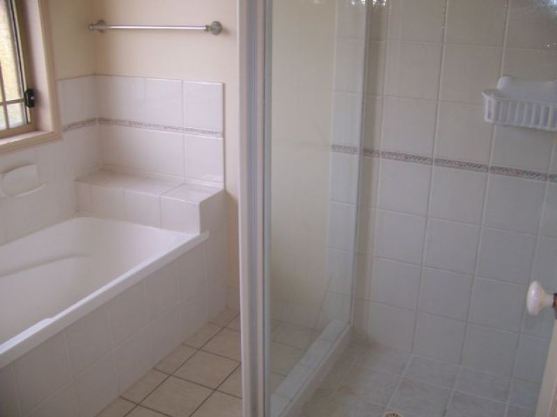 85 Oakleaf Street, Eight Mile Plains QLD 4113