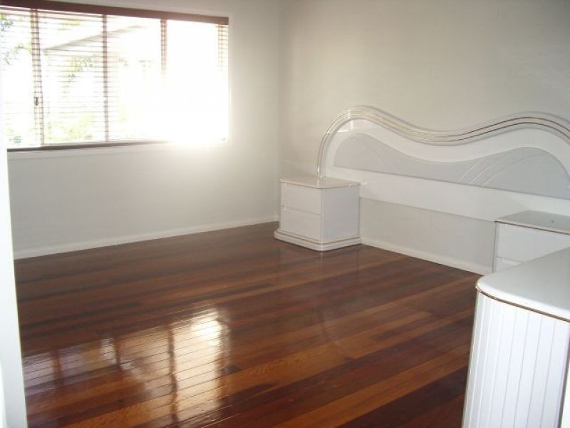 33 Canter Street, Mansfield QLD 4122