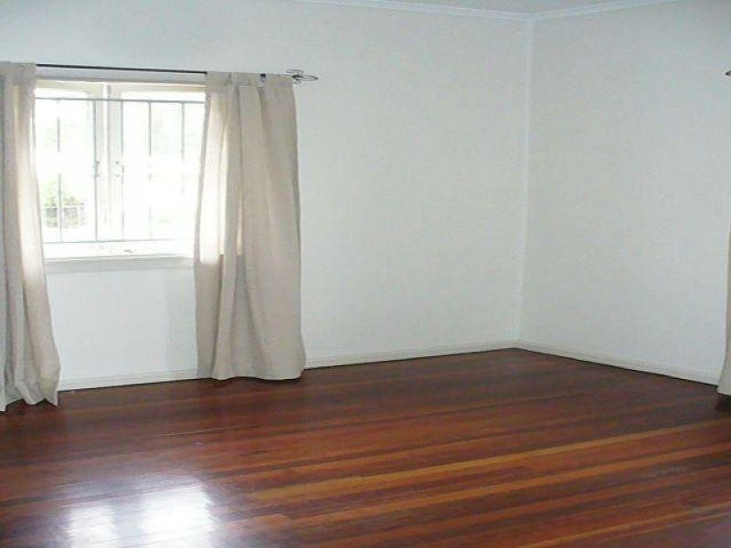 60 Sandy Camp Road, Wynnum QLD 4178