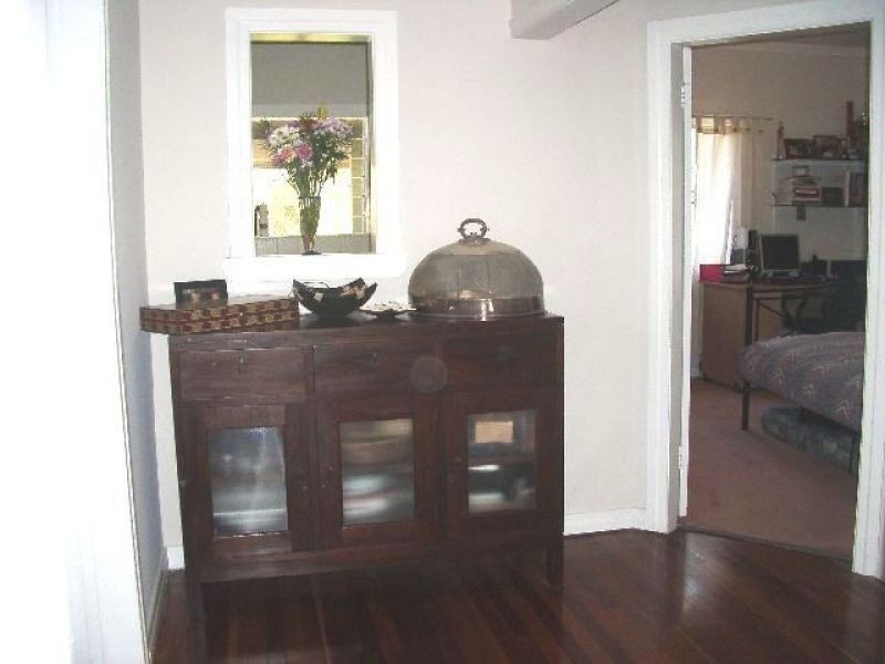 13 Orient Road, Yeronga QLD 4104