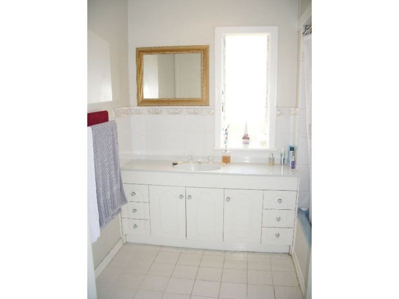 13 Orient Road, Yeronga QLD 4104