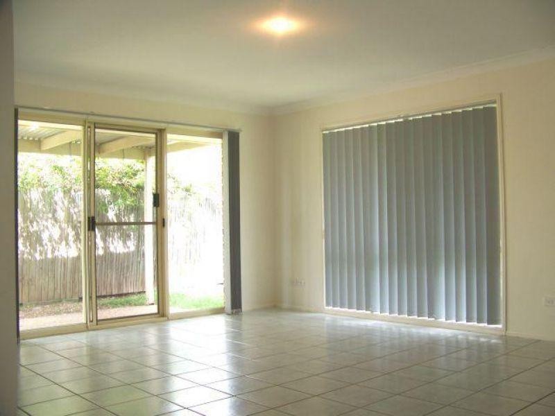 8 Grevillea Place, Bridgeman Downs QLD 4035