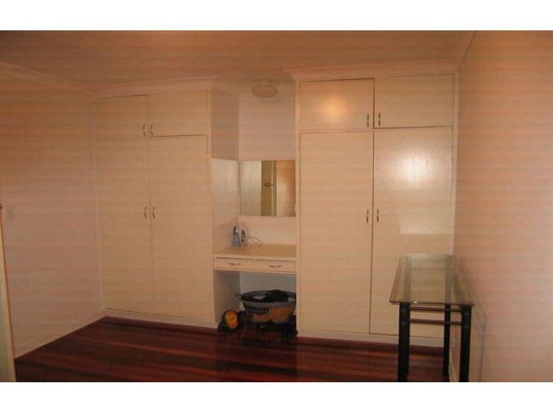 1/136 Waterton Street, Annerley QLD 4103