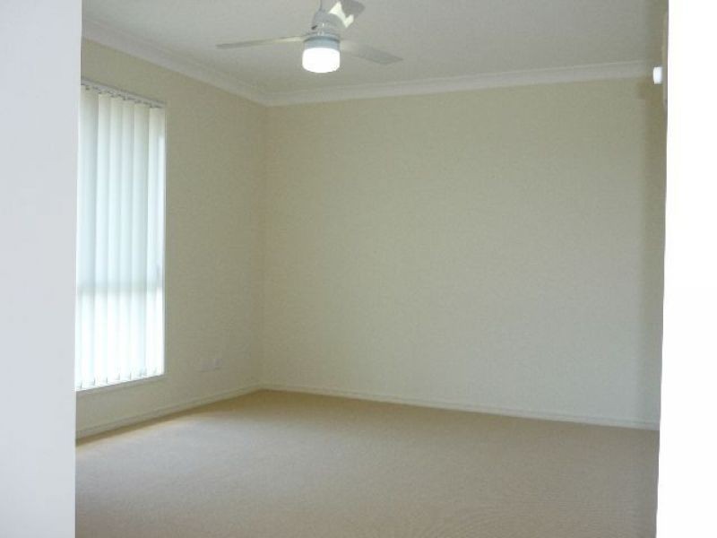 4 Gatsby Court, Kallangur QLD 4503