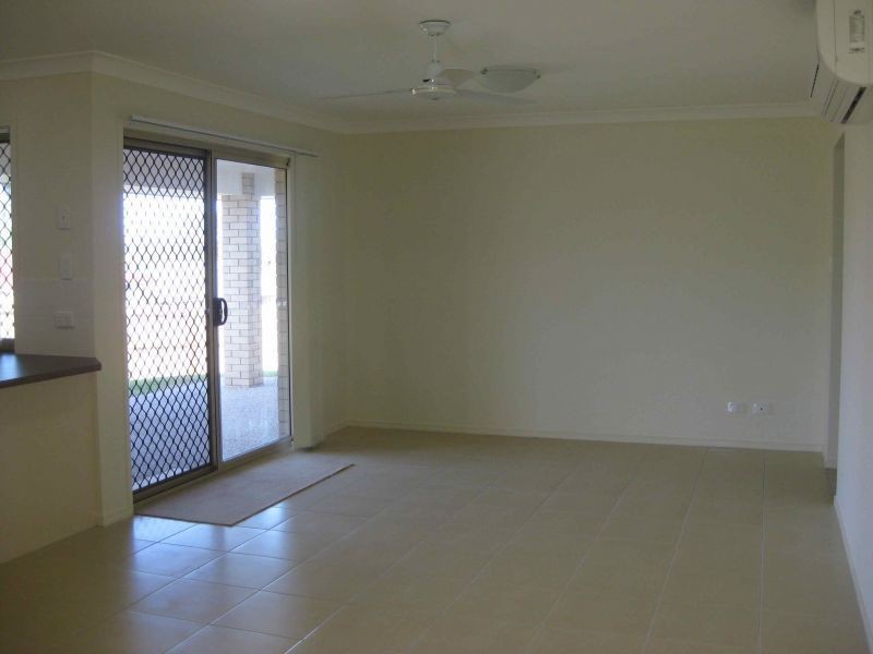 1 Eve Court, Kallangur QLD 4503