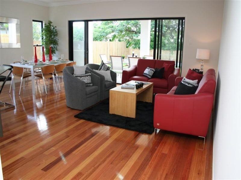 132 McIlwraith Street, Norman Park QLD 4170