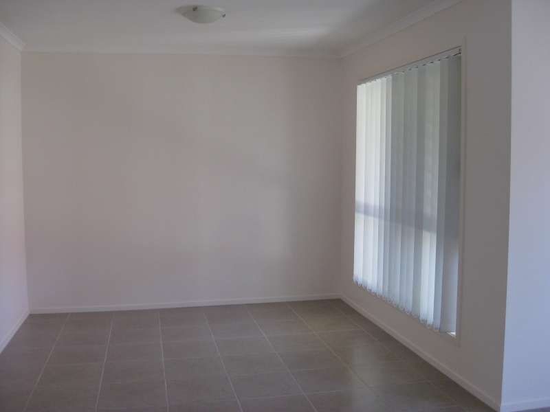 1, 11 Bishop Court, Lawnton QLD 4501