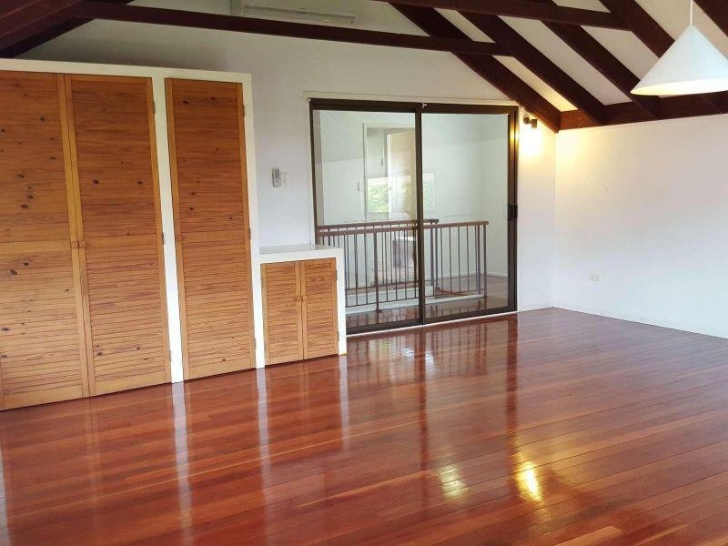 94 Highland Terrace, St Lucia QLD 4067