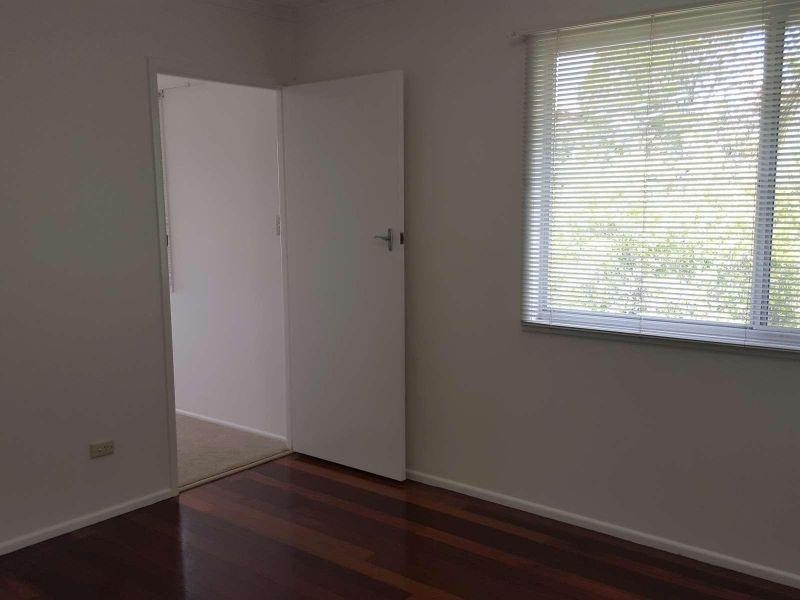 94 Highland Terrace, St Lucia QLD 4067
