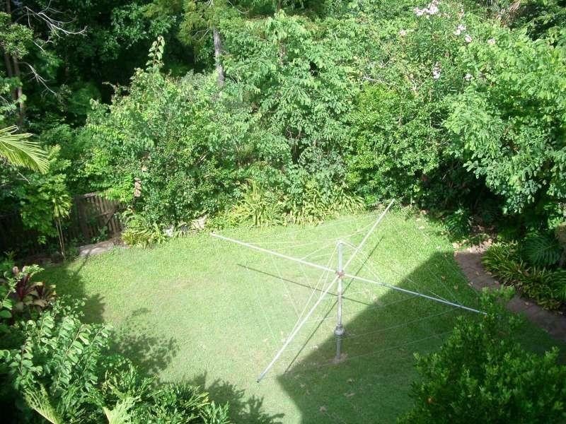 94 Highland Terrace, St Lucia QLD 4067