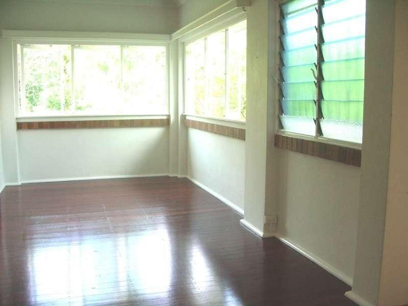 94 Highland Terrace, St Lucia QLD 4067