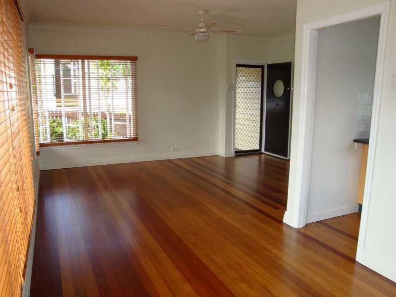 9 Hartley Street, Camp Hill QLD 4152