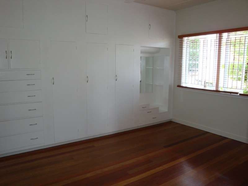 9 Hartley Street, Camp Hill QLD 4152