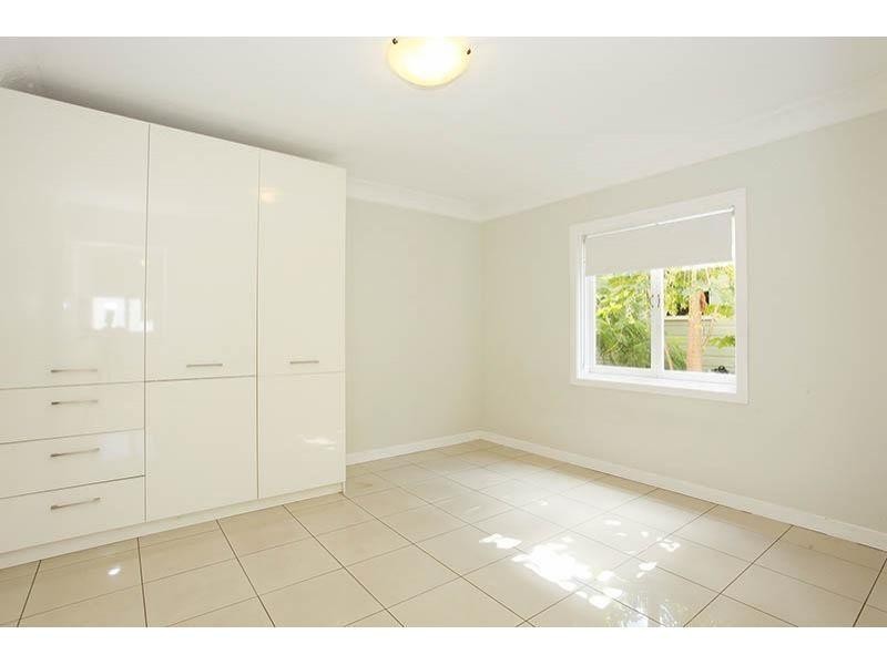 2/1 Arthur Terrace, Red Hill QLD 4059