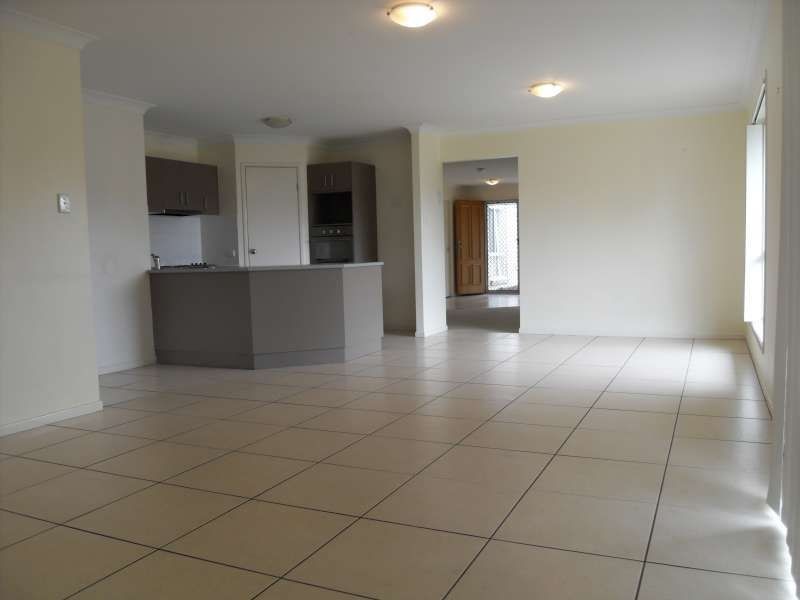 1 Moroney Court, Goodna QLD 4300