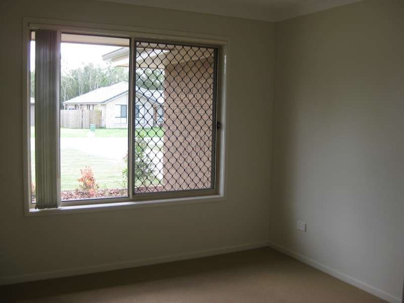 5 Shields Court, Morayfield QLD 4506