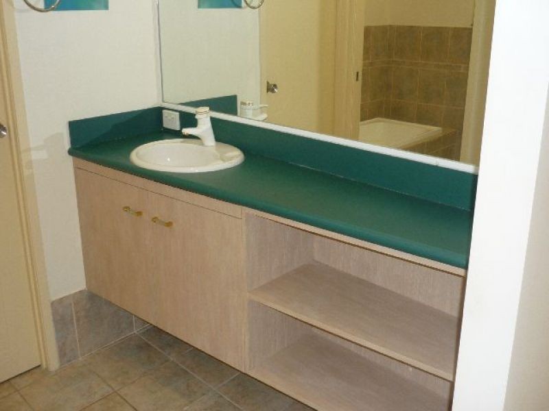 28 Churchill Street, Woolloongabba QLD 4102