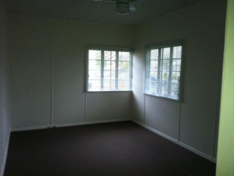 20 Calston Street, Oxley QLD 4075