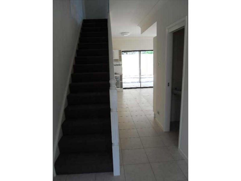 2/116 Juliette Street, Greenslopes QLD 4120