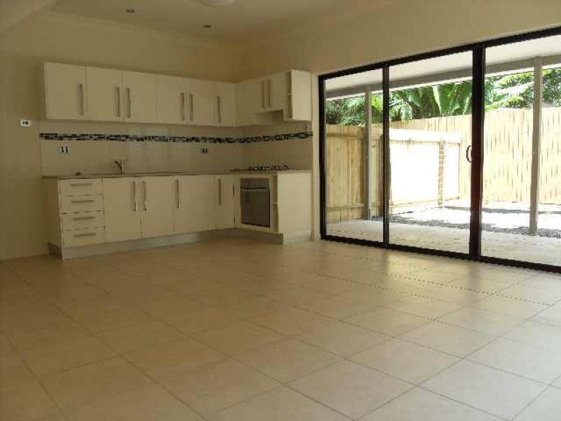 2/116 Juliette Street, Greenslopes QLD 4120