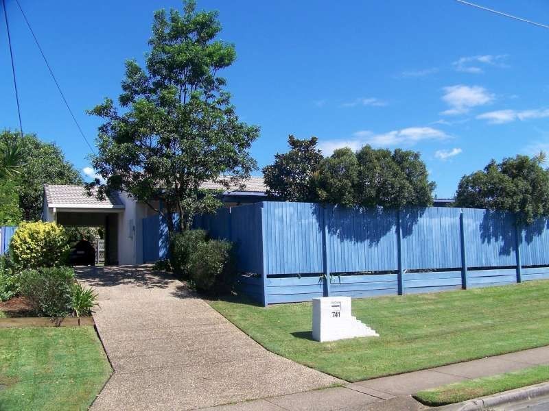 741 South Pine Road, Albany Creek QLD 4035