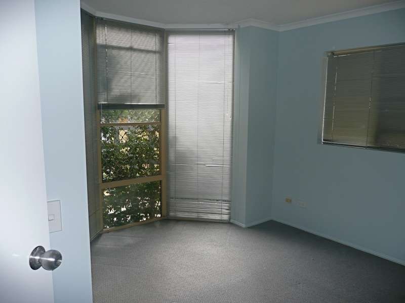 5/15 Clarence Road, Indooroopilly QLD 4068