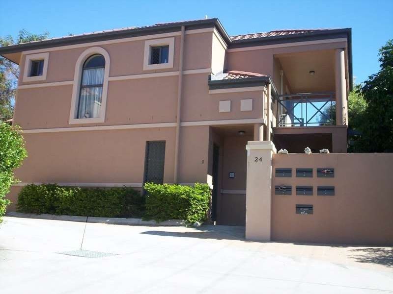 1/24 Dulwich Road, Yeronga QLD 4104