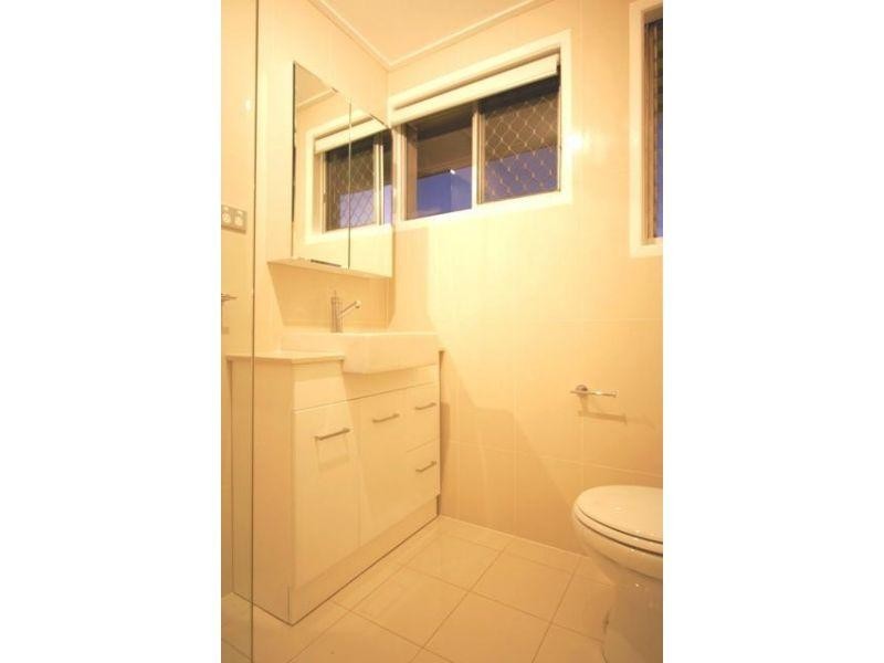 2/5 Bedford Street, Gordon Park QLD 4031