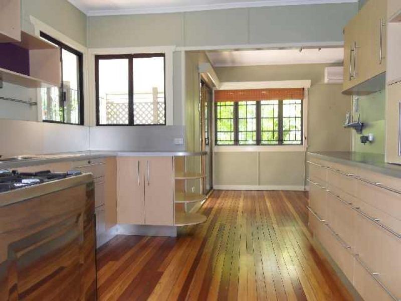 72 Sunshine Avenue, Tarragindi QLD 4121