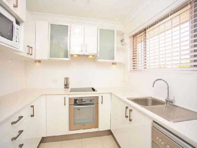 6/388 Cavendish Road, Coorparoo QLD 4151