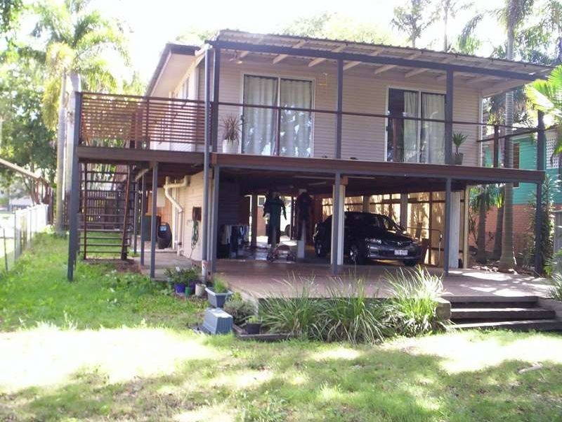 8 Herswell Avenue, Wynnum West QLD 4178