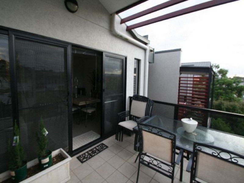 48/11-15 Kitchener Street, Coorparoo QLD 4151