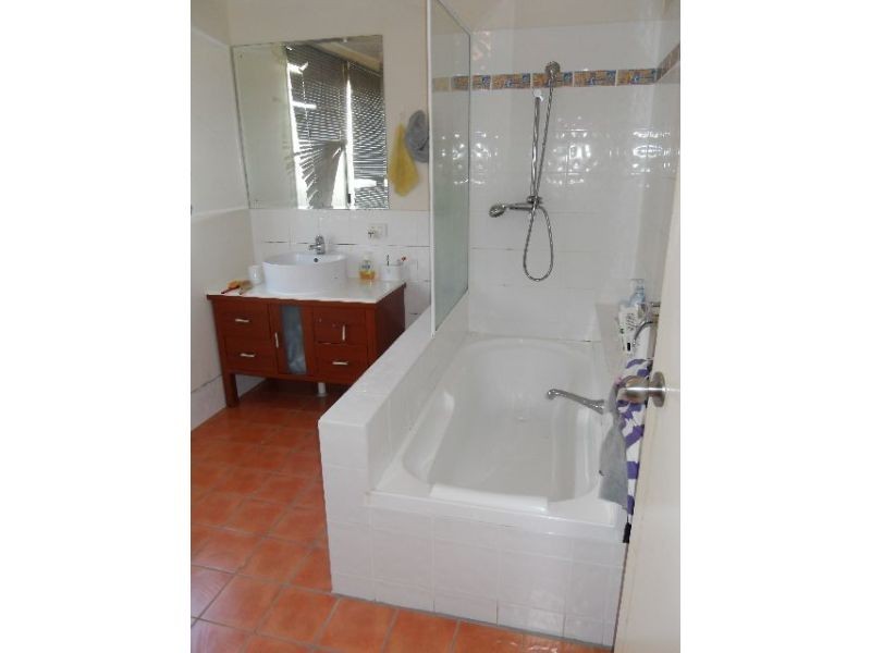 90 Bolton Road, Eight Mile Plains QLD 4113