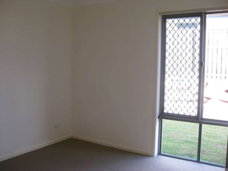 6 Caper White Court, Kallangur QLD 4503