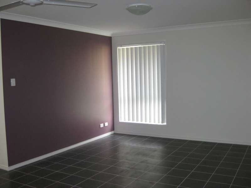 1/17 Tylah Street, Kallangur QLD 4503