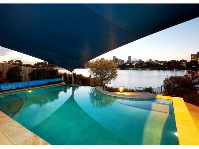 25 Laidlaw Parade, East Brisbane QLD 4169