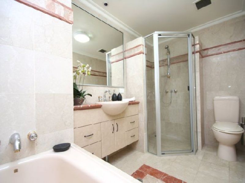 1/100 Macquarie Street, St Lucia QLD 4067