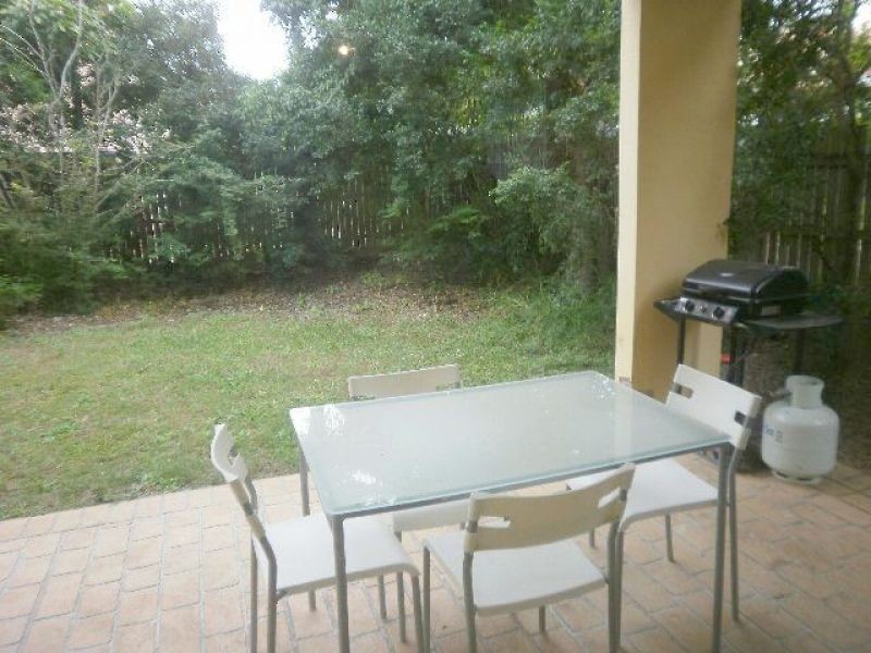 2/28 Thynne Road, Morningside QLD 4170