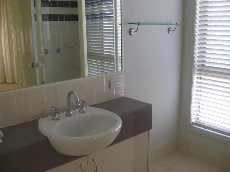 28 Cottonwood Circuit, North Lakes QLD 4509